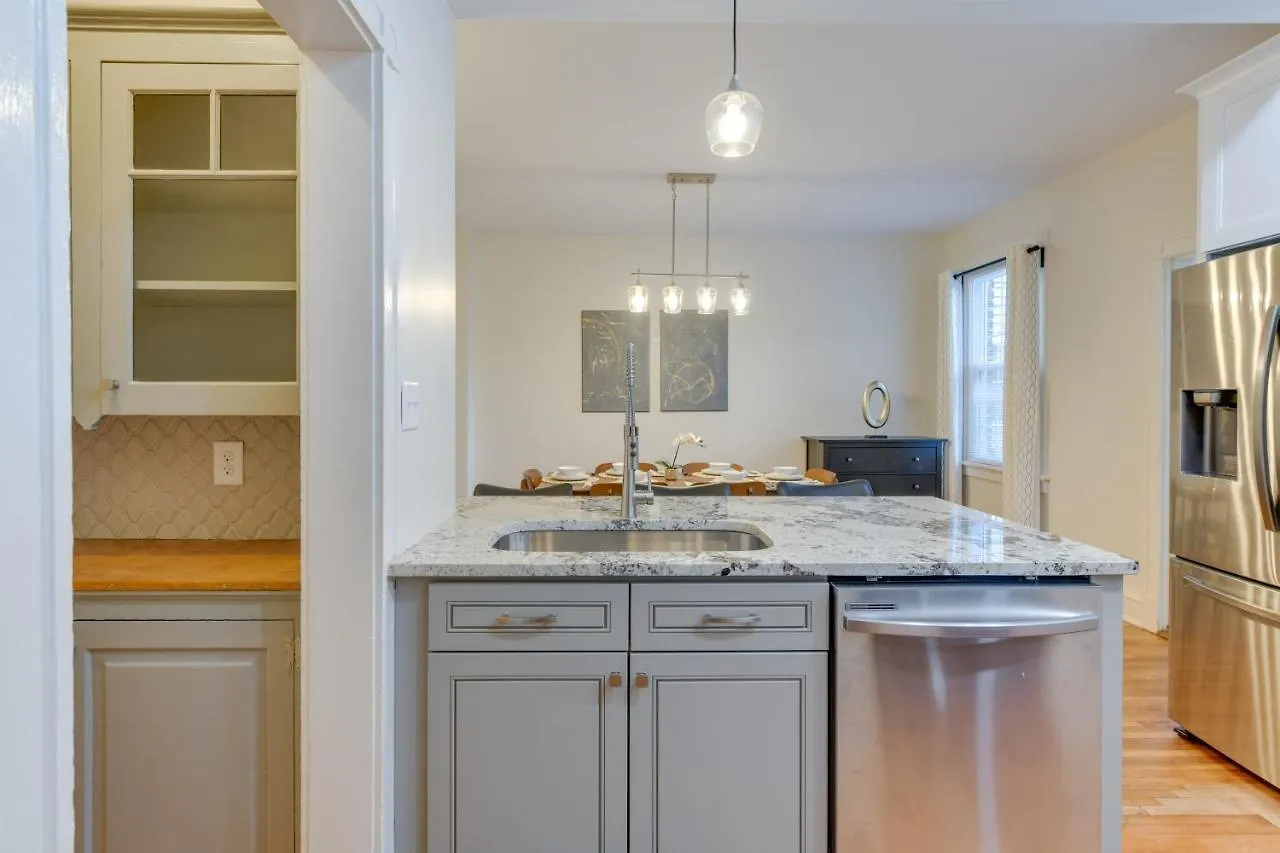 펜션 Richmond Home With Patio Walk To Byrd Park!